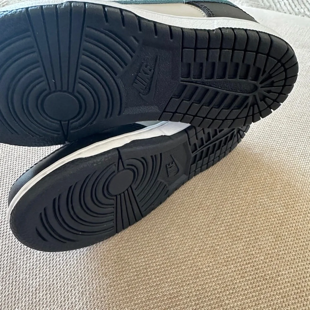 NIB Nike Dunk‎ Low Tropical Twist 11C
